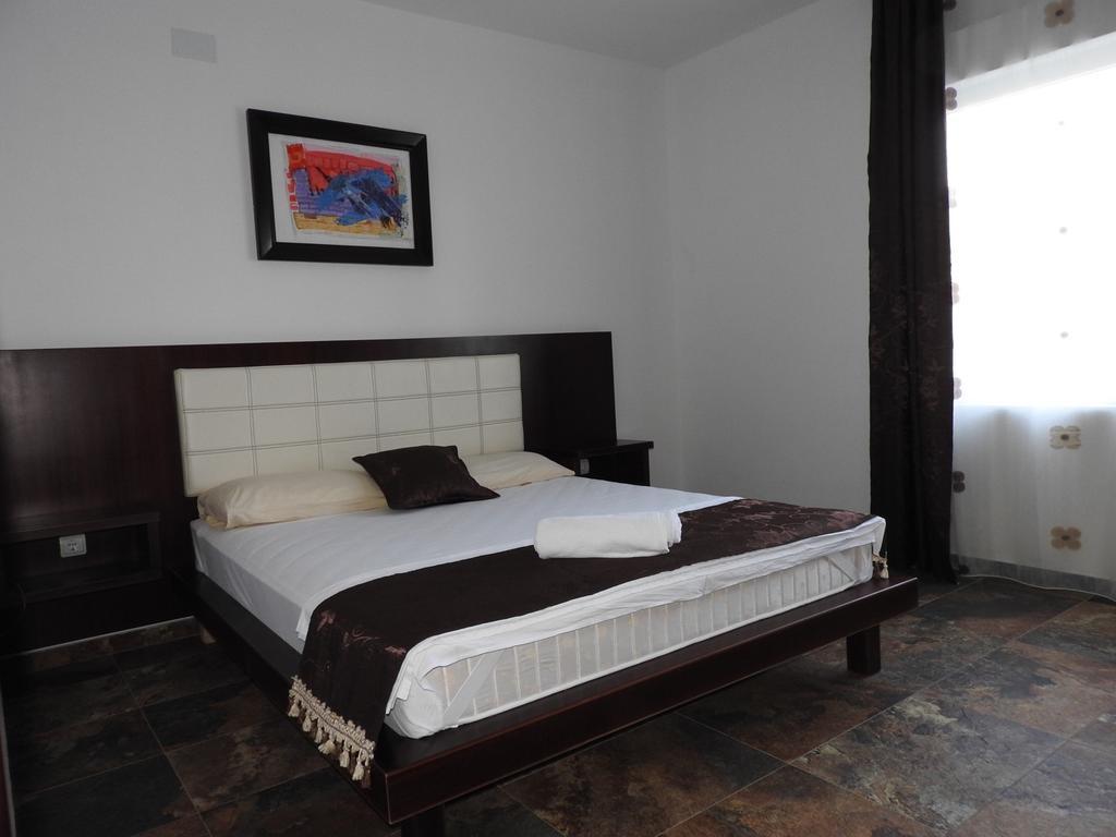 Apartments Fourroses Ulcinj Exterior photo