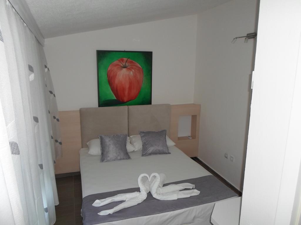 Apartments Fourroses Ulcinj Exterior photo